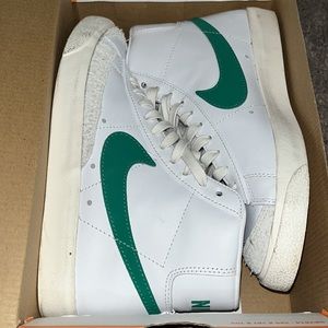 Blazer Mid 77’ VNTG.